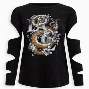 NWT TORRID LOVESICK Snake Love Cutout Tee Size3(22-24)